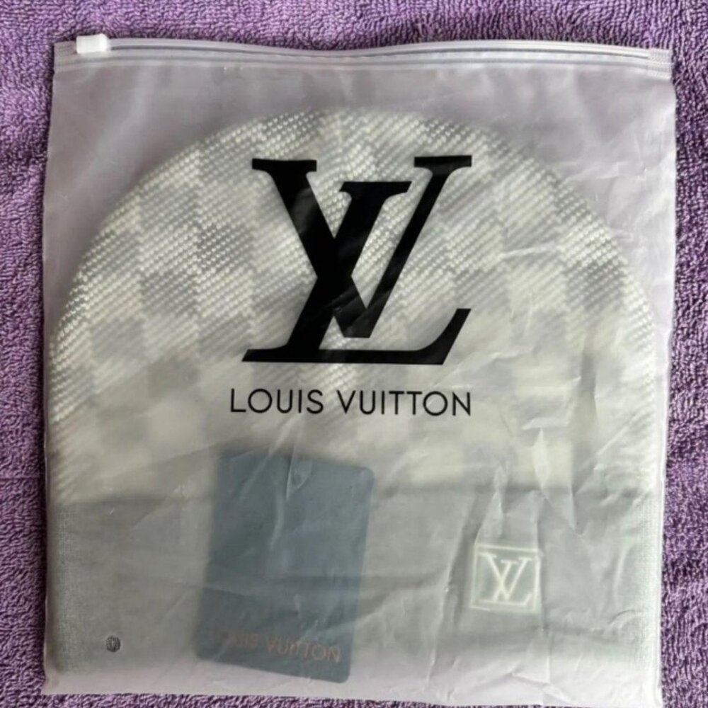 Louis Vuitton Gray Patterned Beanie - image 4